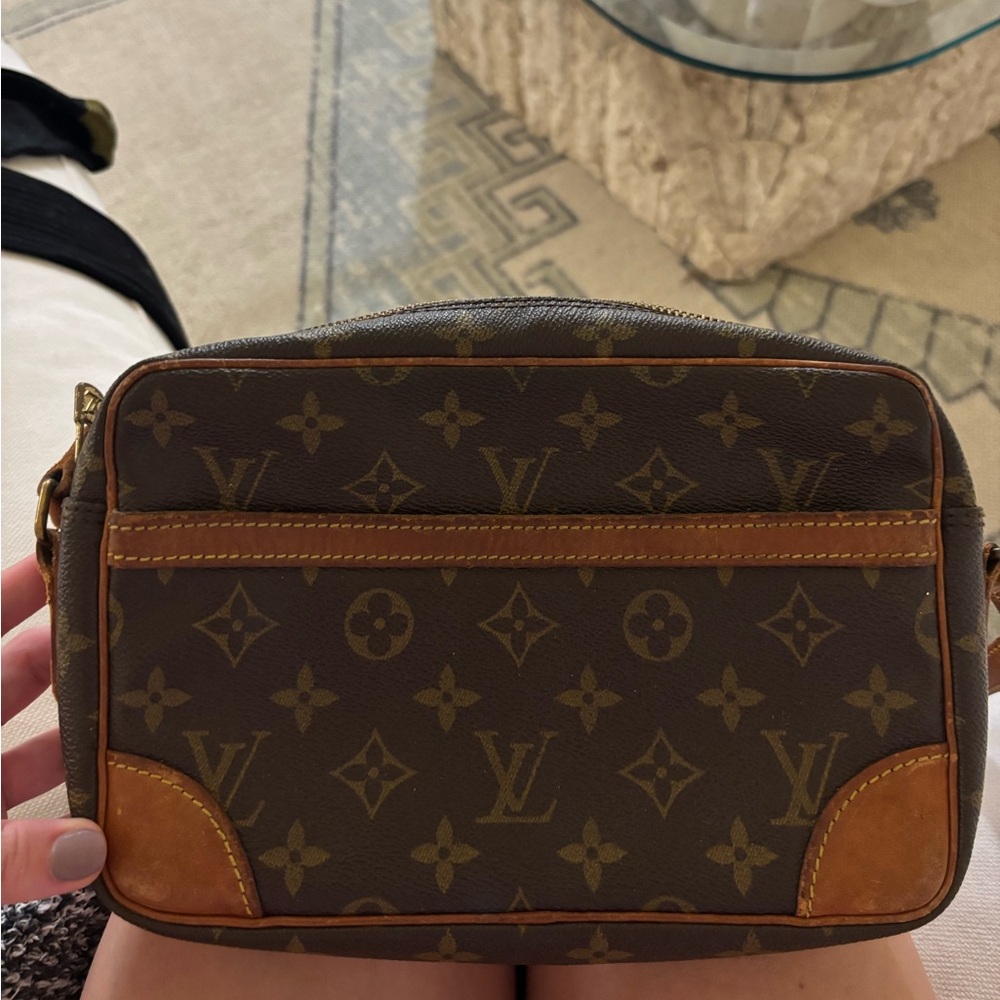 Louis Vuitton Vintage Messenger Bag